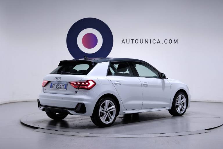 AUDI A1 15