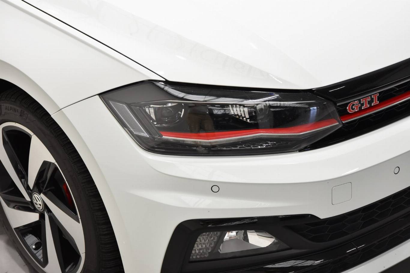VOLKSWAGEN Polo GTI 42