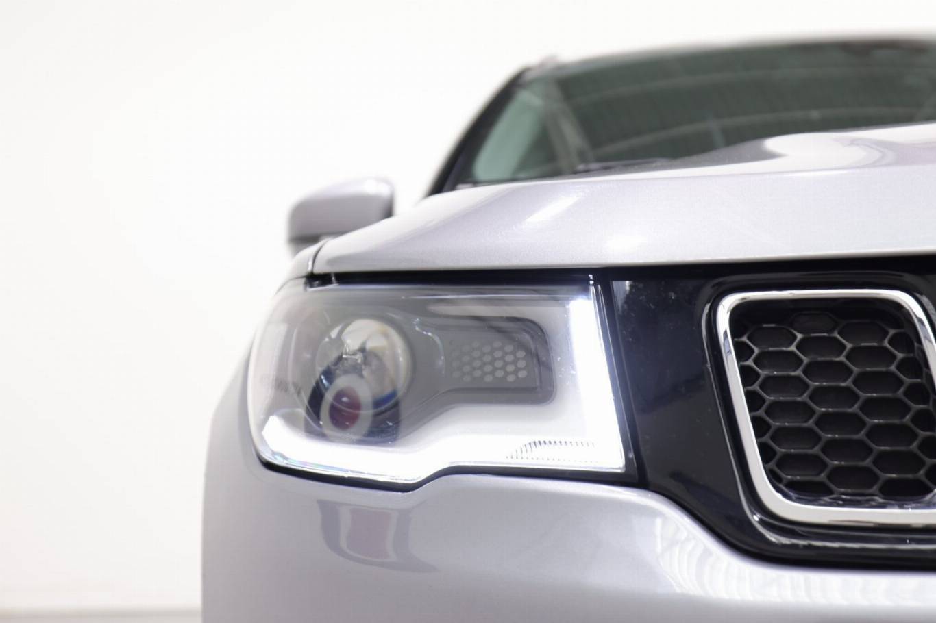 JEEP Compass 12