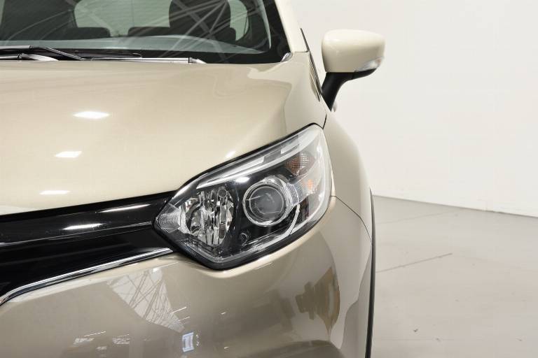 RENAULT Captur 37