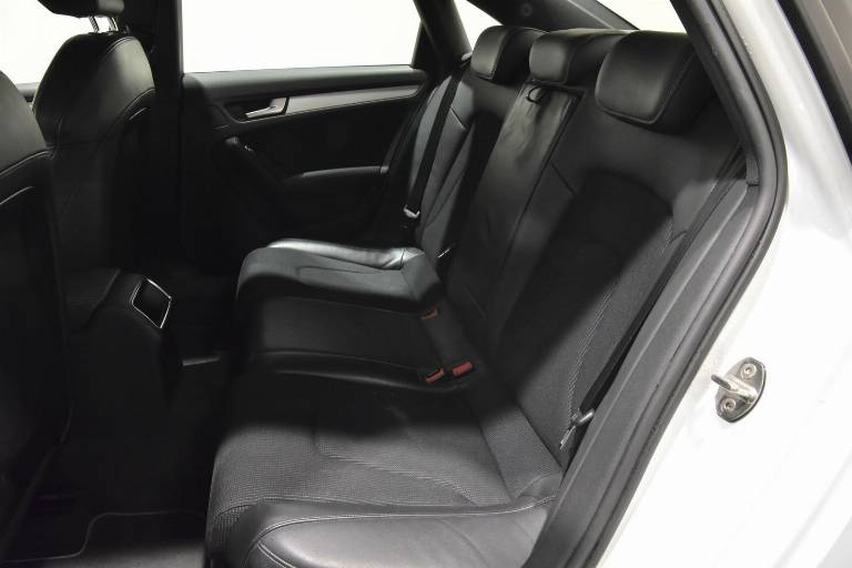 AUDI A4 20