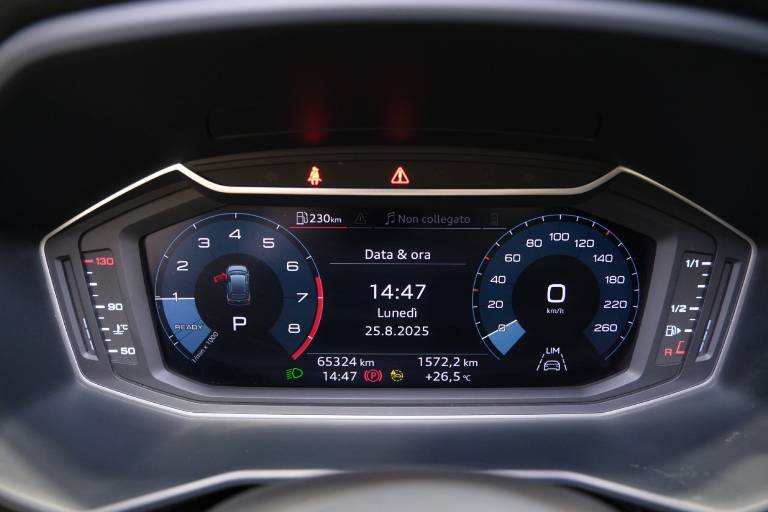 AUDI A1 8