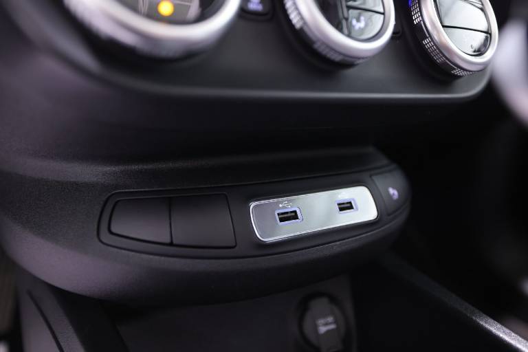 FIAT 500X 32