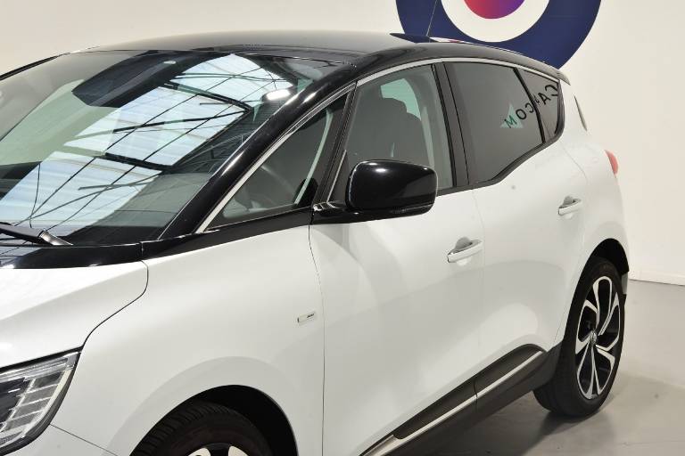 RENAULT Scenic 48