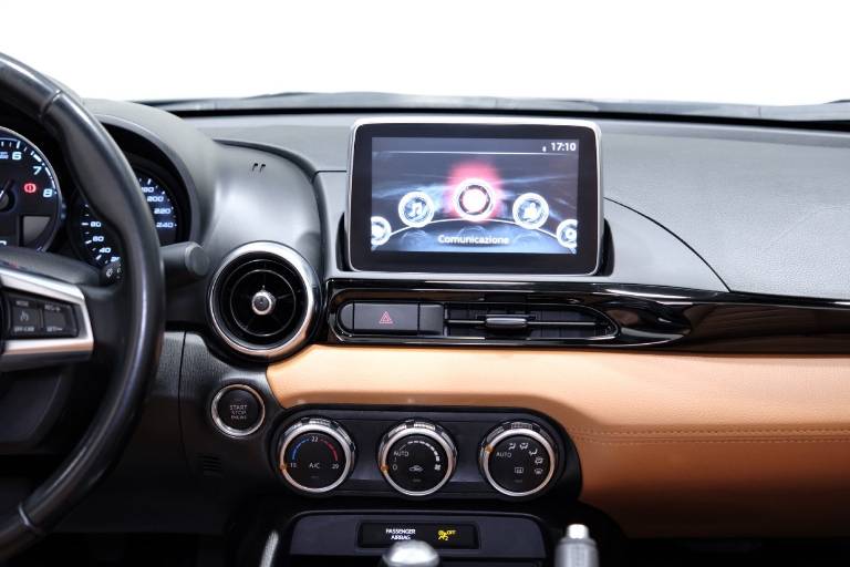 FIAT 124 Spider 37