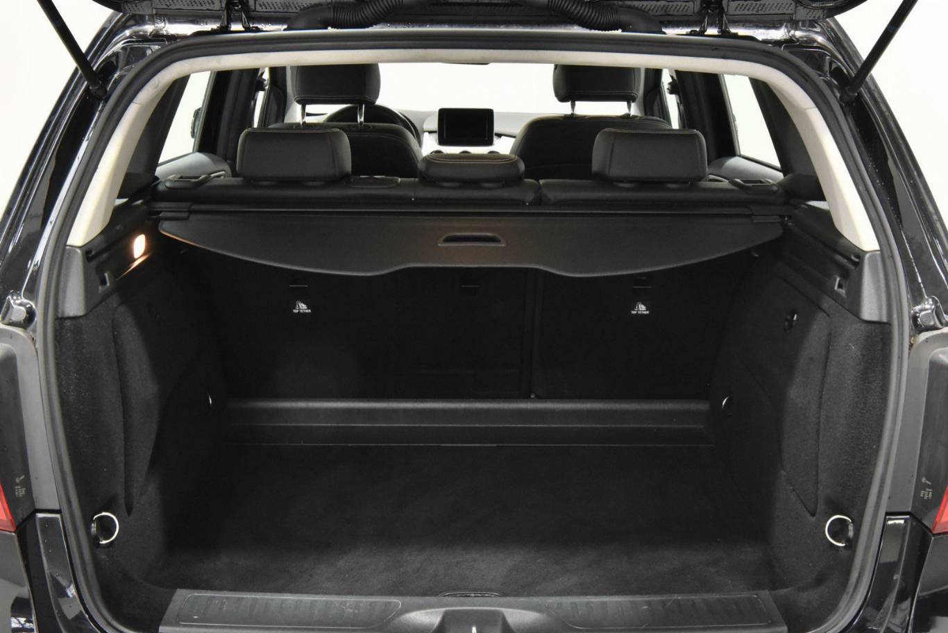 MERCEDES-BENZ B 180 13