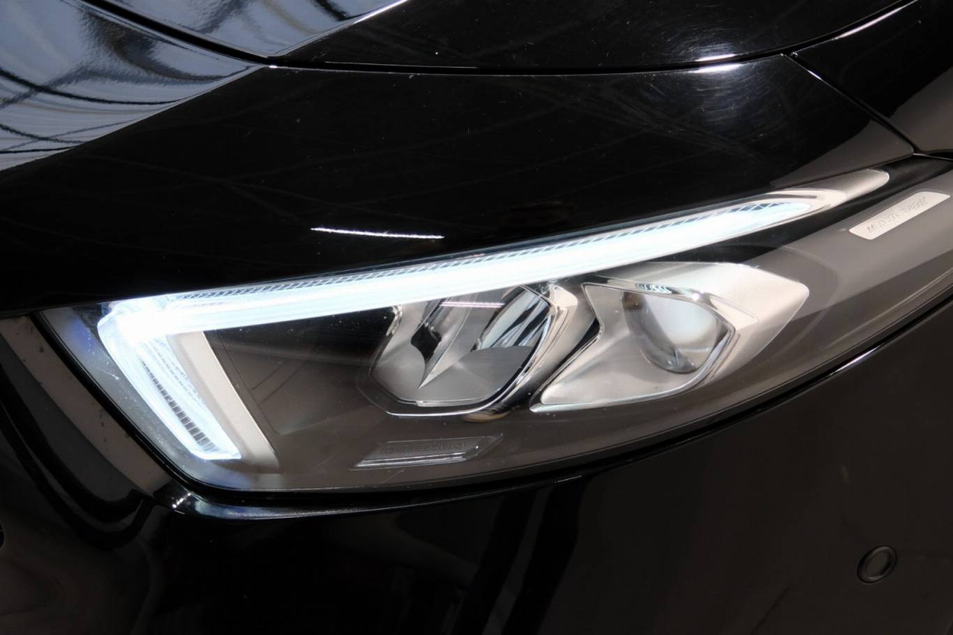 MERCEDES-BENZ A 200 52