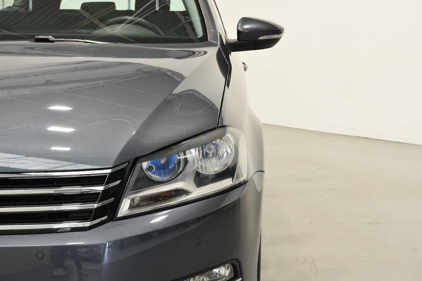 VOLKSWAGEN Passat 37