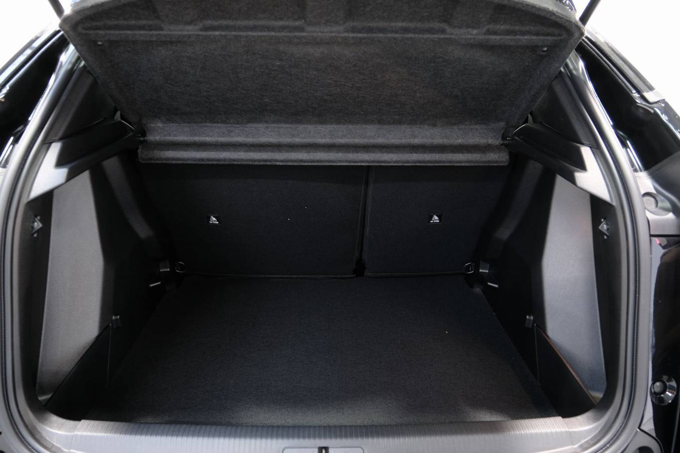 PEUGEOT 2008 54