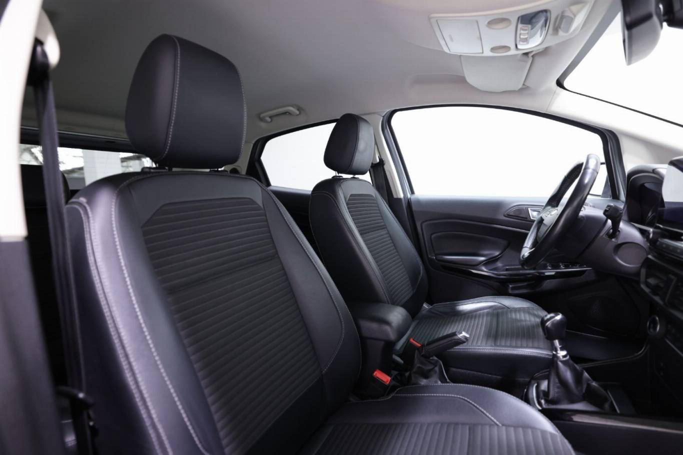 FORD EcoSport 46