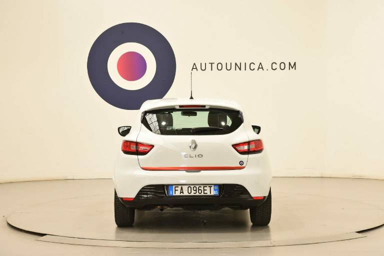 RENAULT Clio 6