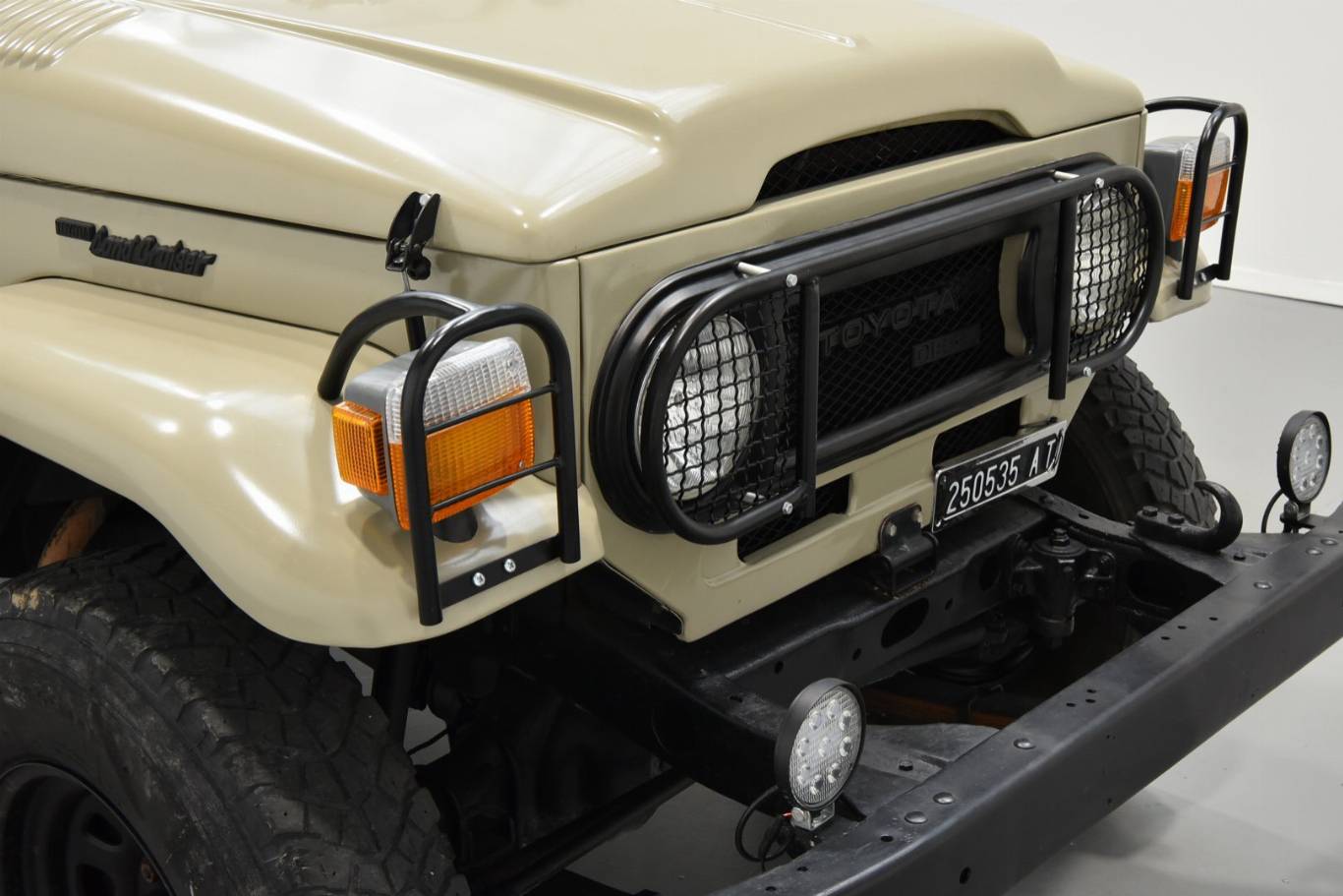 TOYOTA Land Cruiser 45