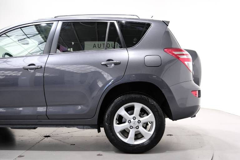 TOYOTA RAV 4 MY23 43