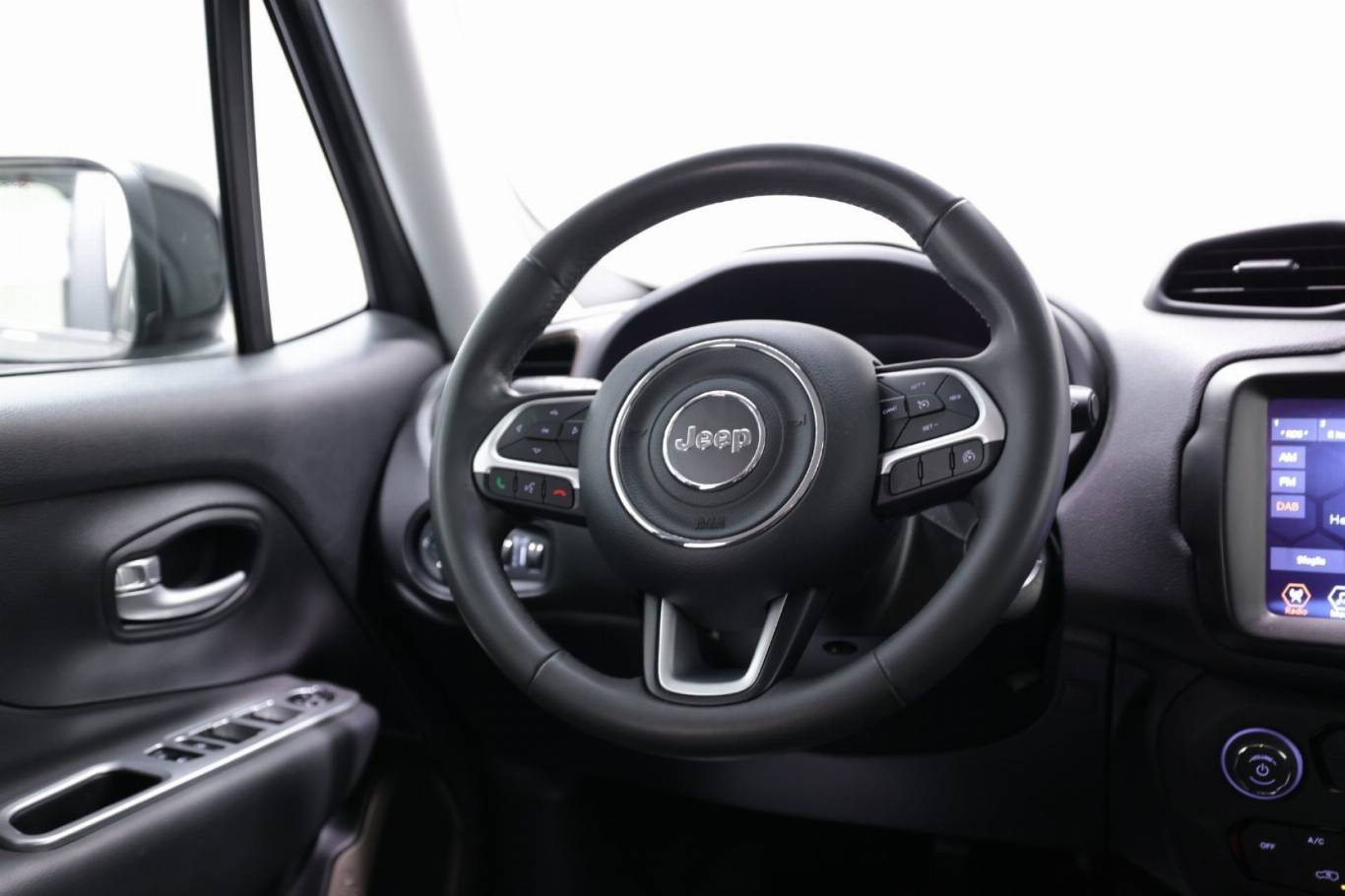 JEEP Renegade 39