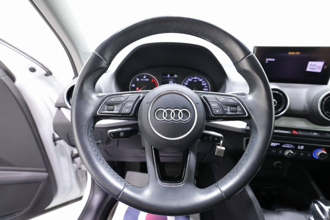 AUDI Q2 7