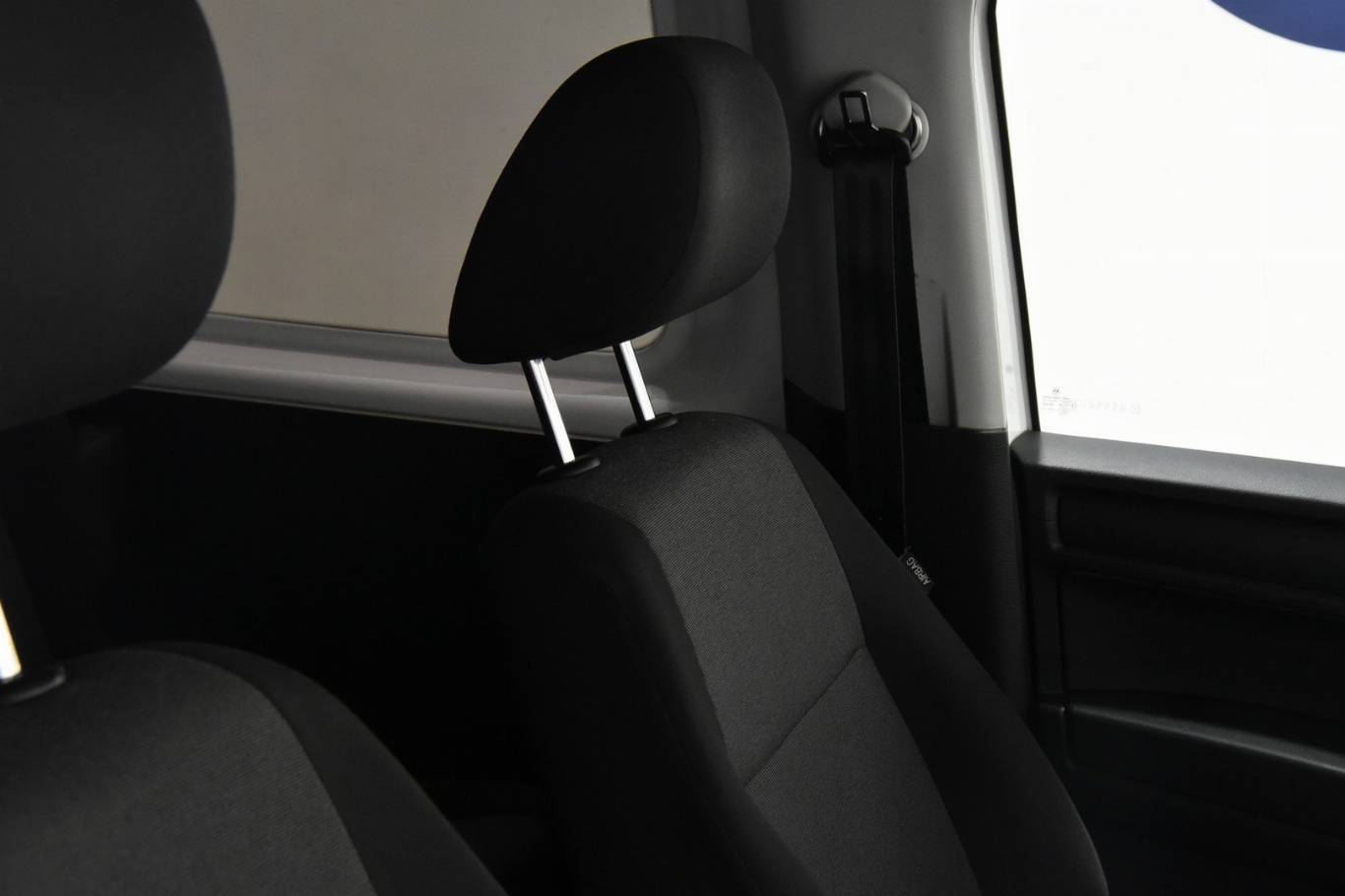 VOLKSWAGEN Caddy 31
