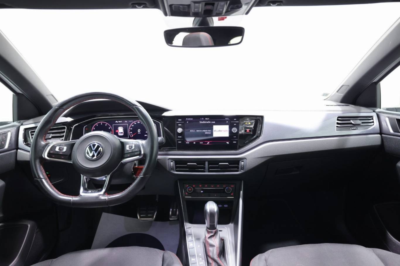 VOLKSWAGEN Polo GTI 10