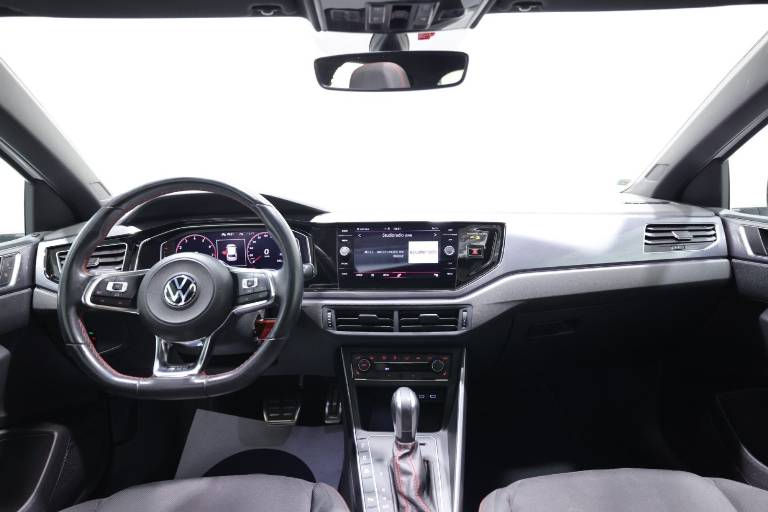 VOLKSWAGEN Polo GTI 10