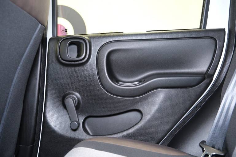 FIAT Panda Cross 37