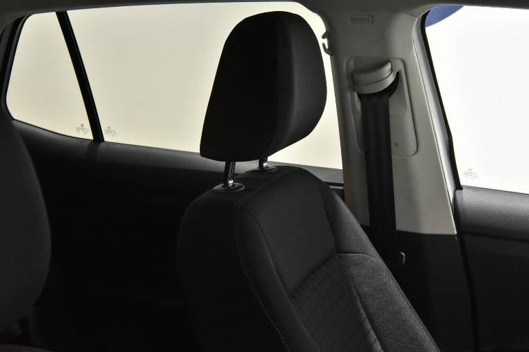 VOLKSWAGEN T-Cross 38