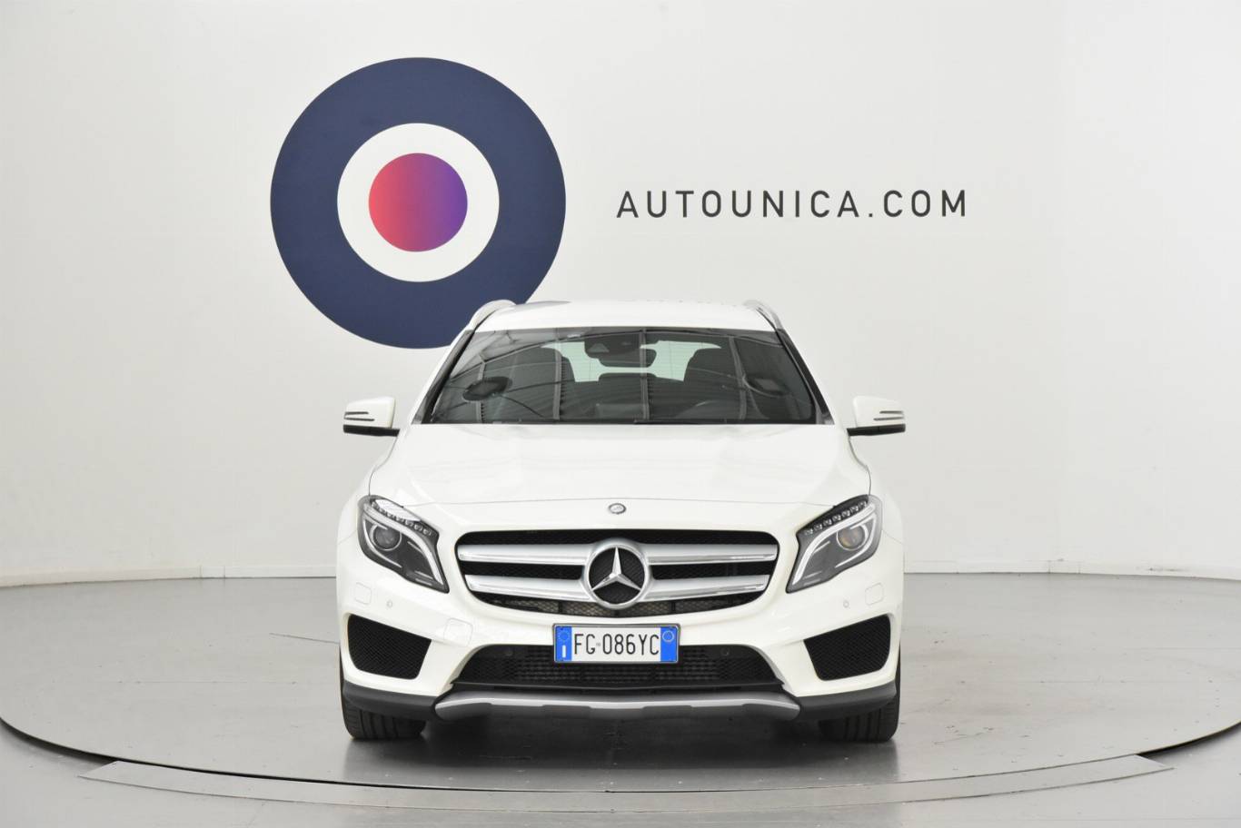 MERCEDES-BENZ GLA 200 5