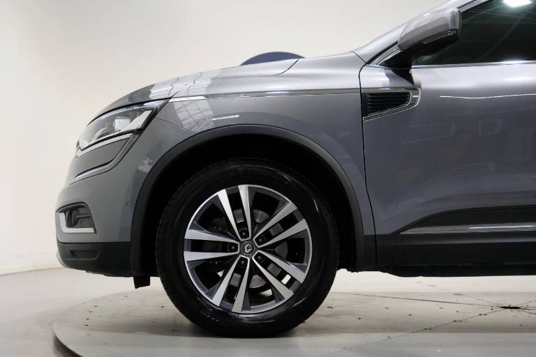 RENAULT Koleos 19