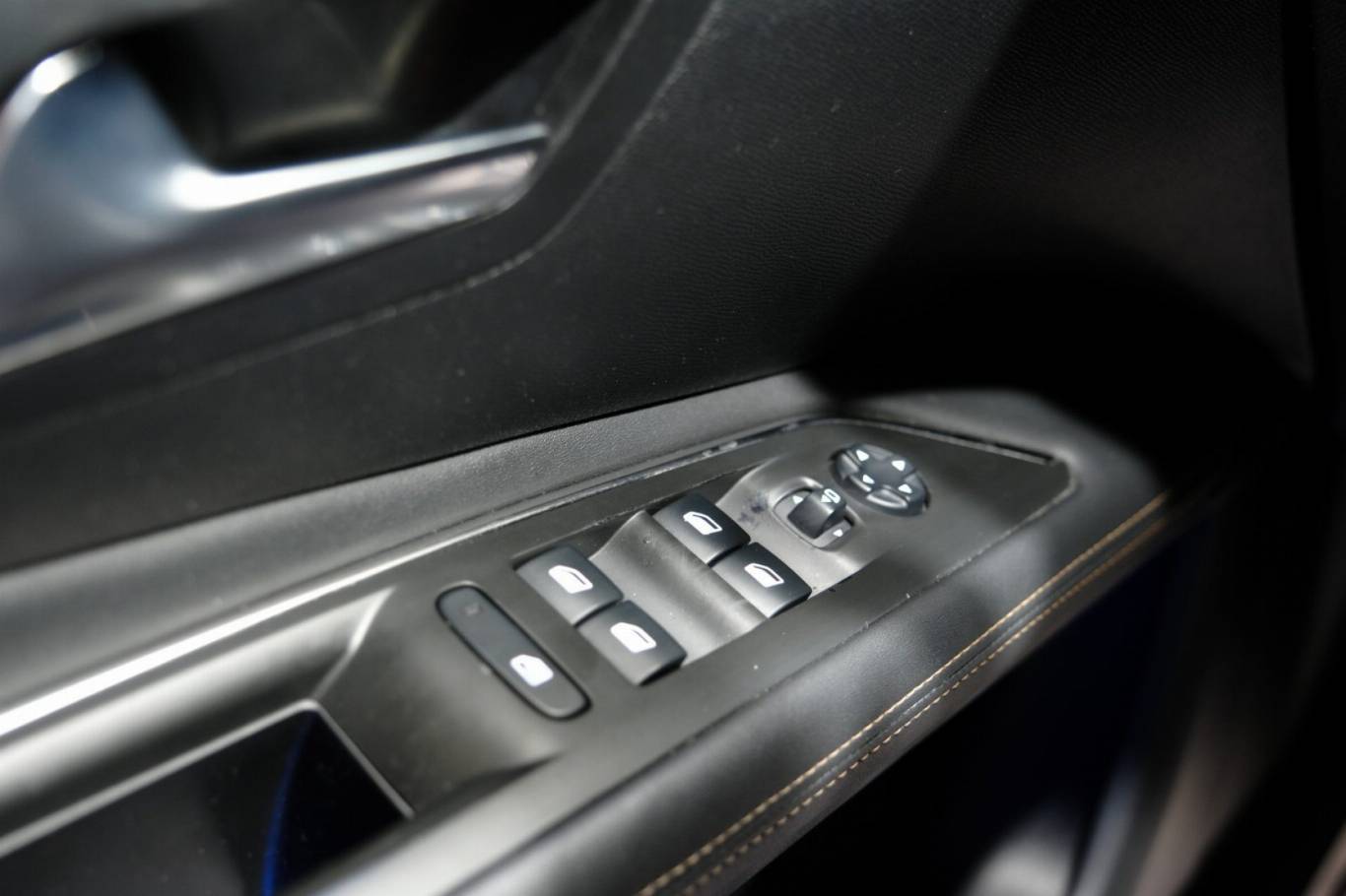 PEUGEOT 3008 39