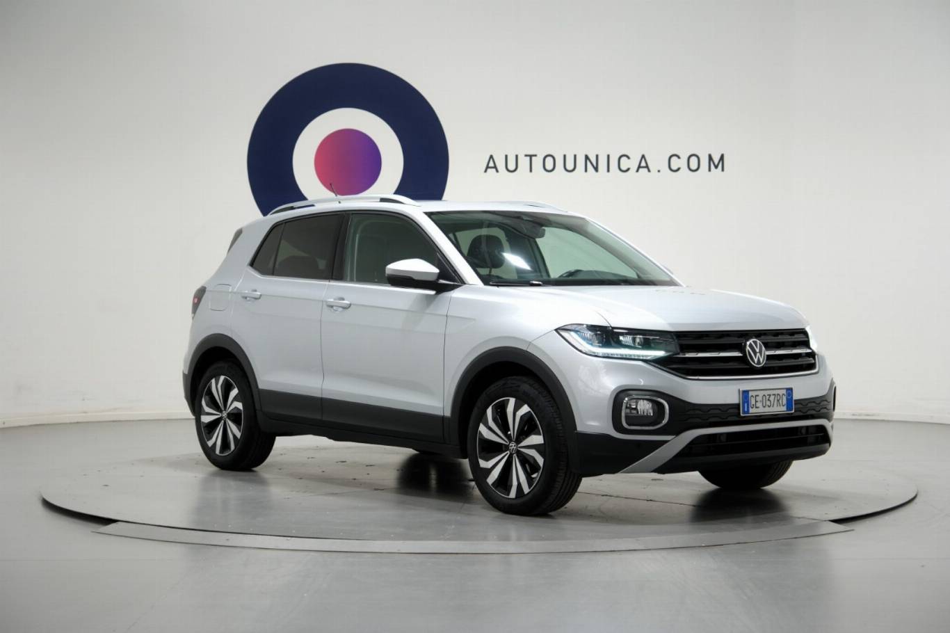VOLKSWAGEN T-Cross 3