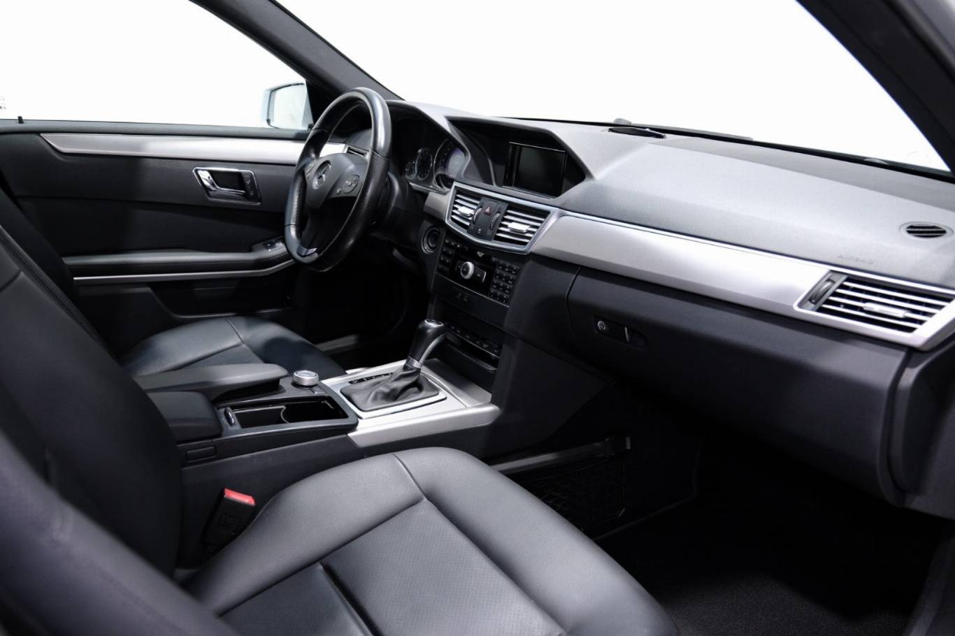 MERCEDES-BENZ E 250 67