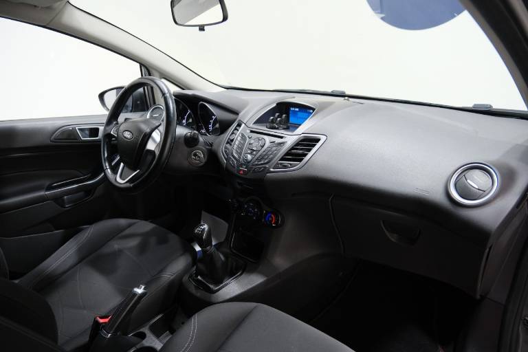 FORD Fiesta 43
