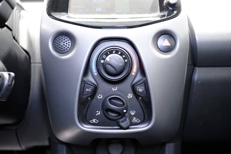 TOYOTA Aygo 26