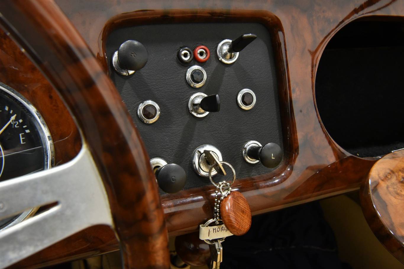MORGAN 4/4 25