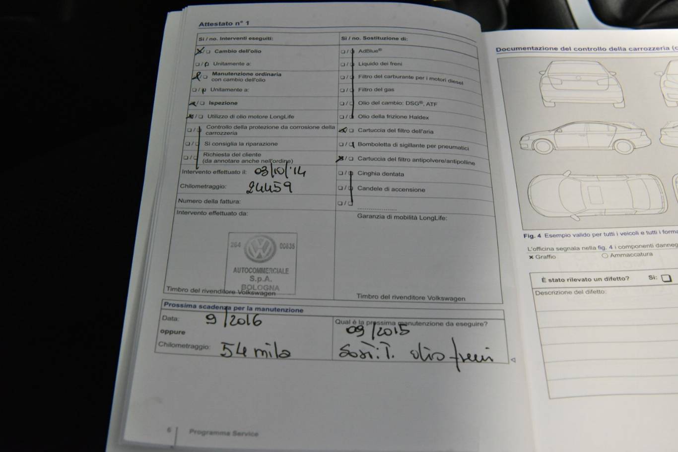 VOLKSWAGEN Tiguan 44