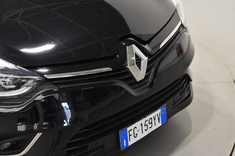 RENAULT Clio 40