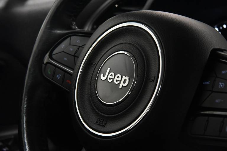 JEEP Renegade 23