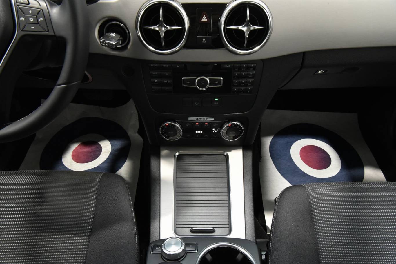 MERCEDES-BENZ GLK 220 46