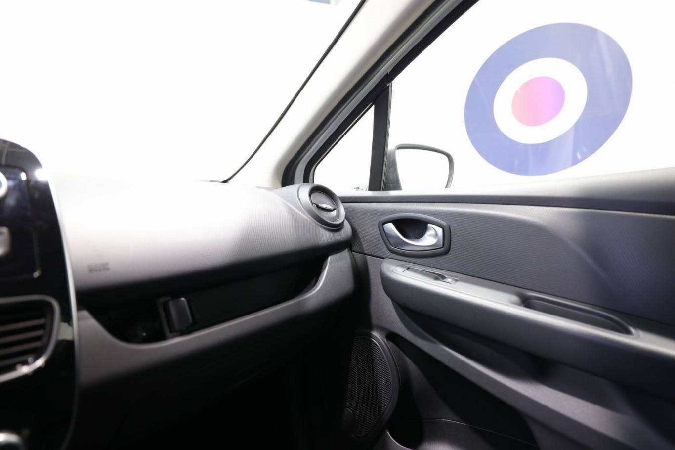 RENAULT Clio 30
