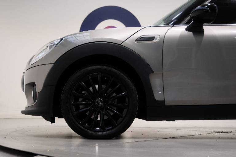 MINI Cooper Clubman 19