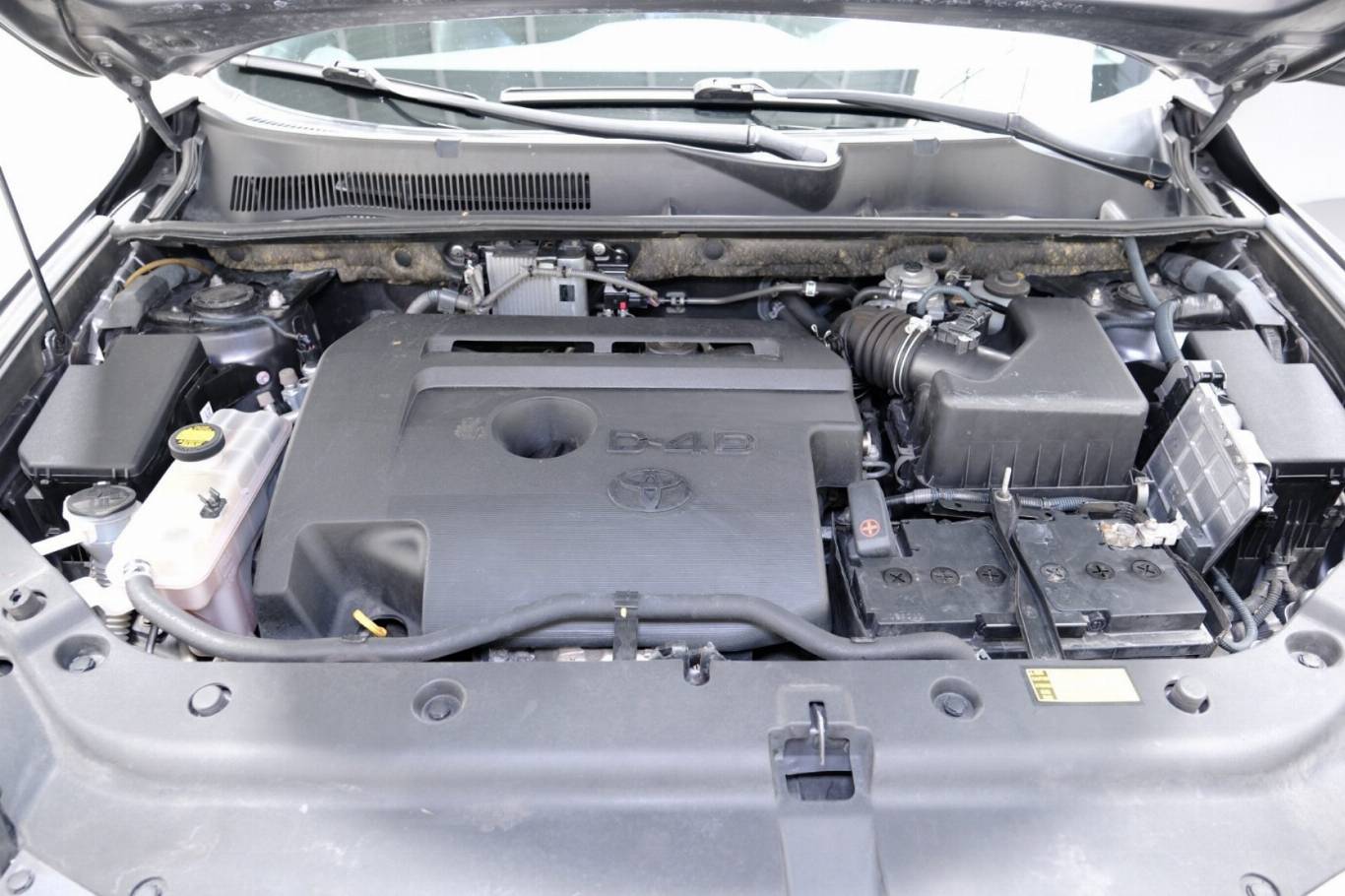 TOYOTA RAV 4 MY23 63