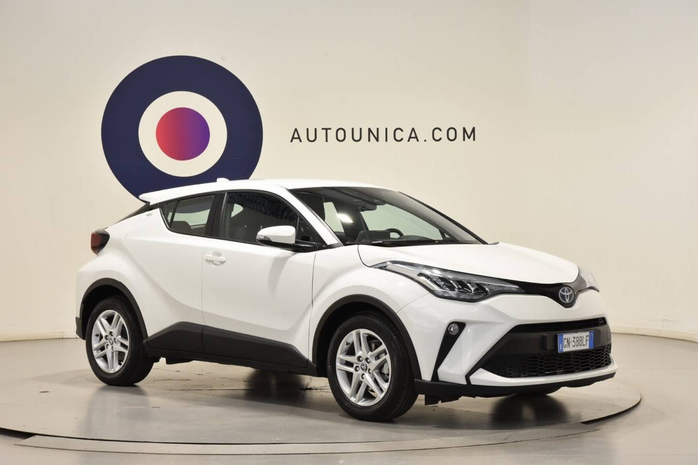 TOYOTA C-HR 5