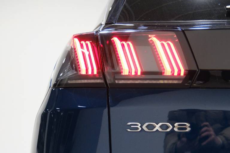 PEUGEOT 3008 44