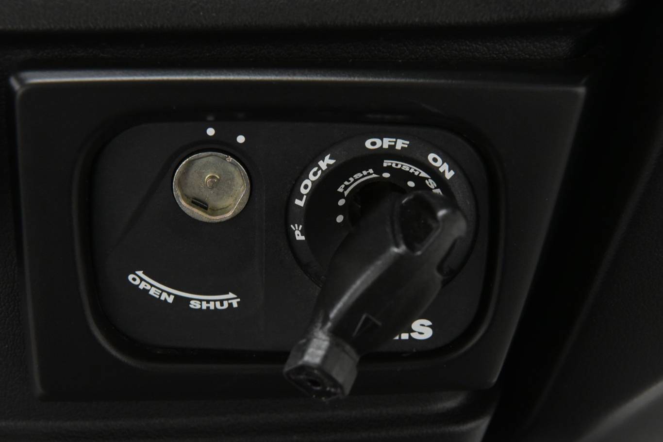 SUZUKI Burgman AN 400 17