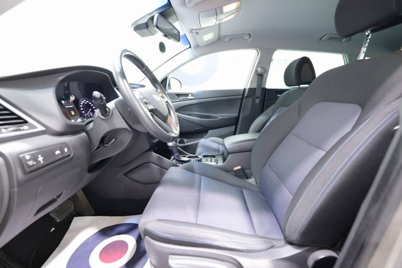 HYUNDAI Tucson 19