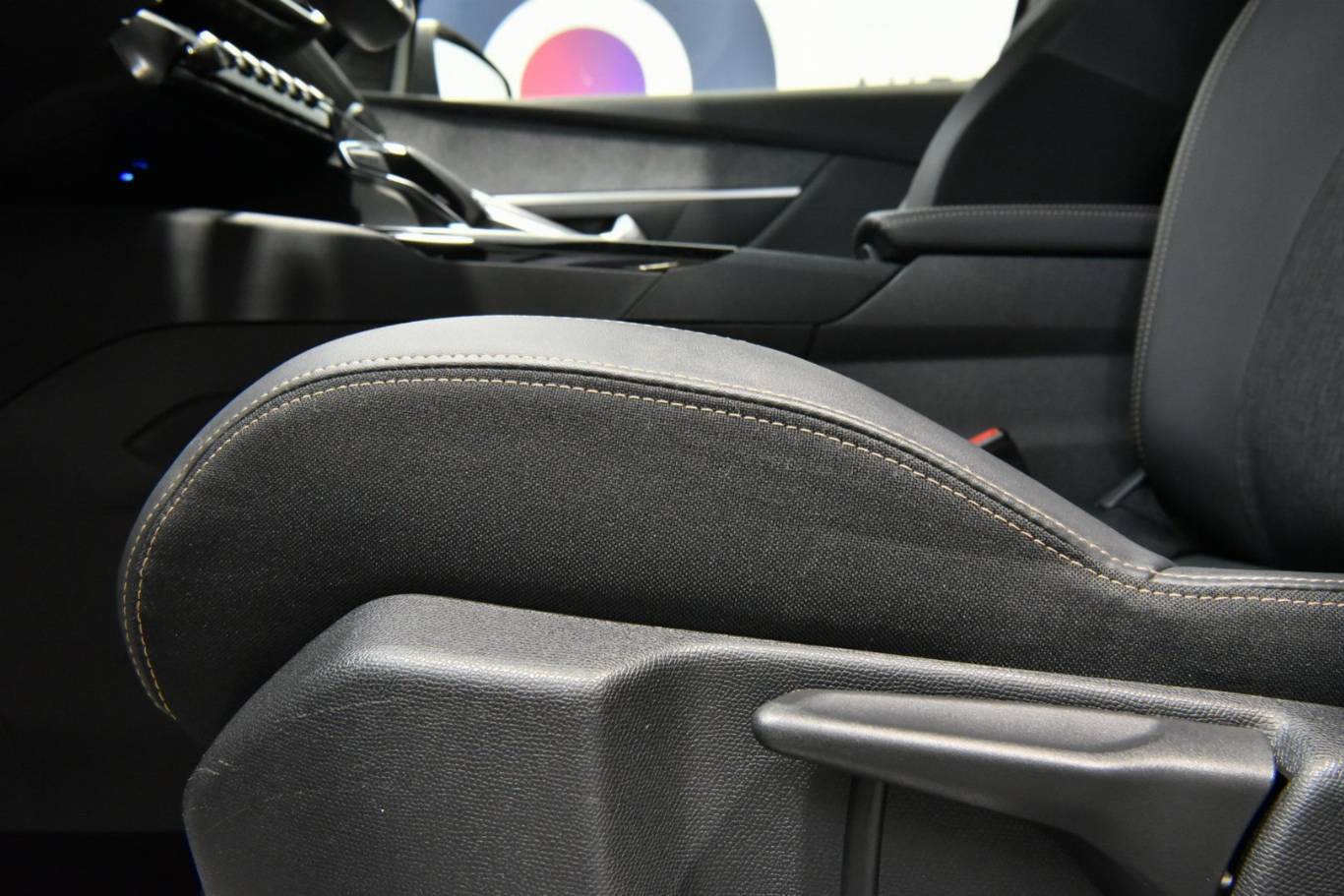PEUGEOT 5008 47