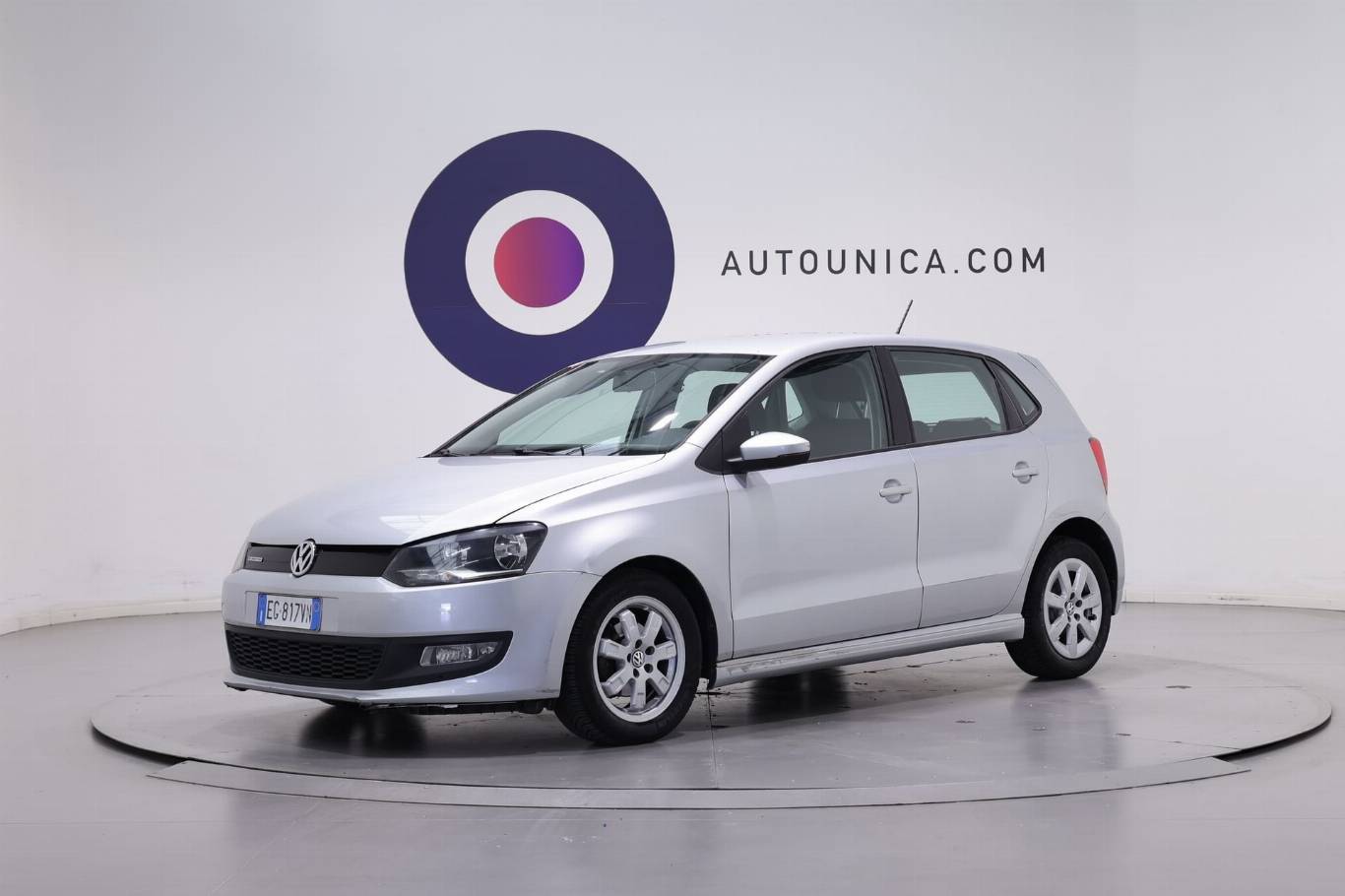 VOLKSWAGEN Polo 1