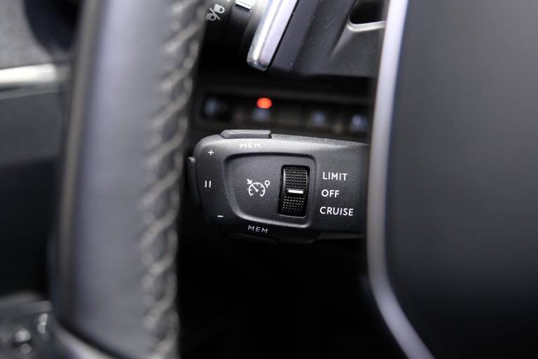 PEUGEOT 3008 24