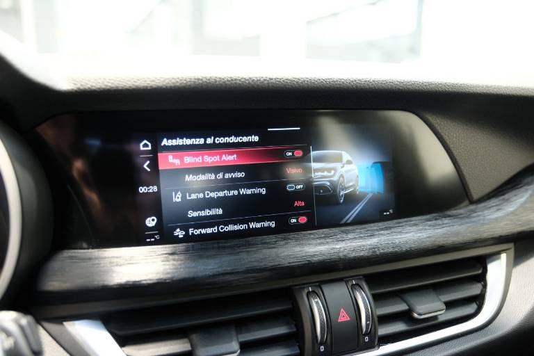 ALFA ROMEO Stelvio 67