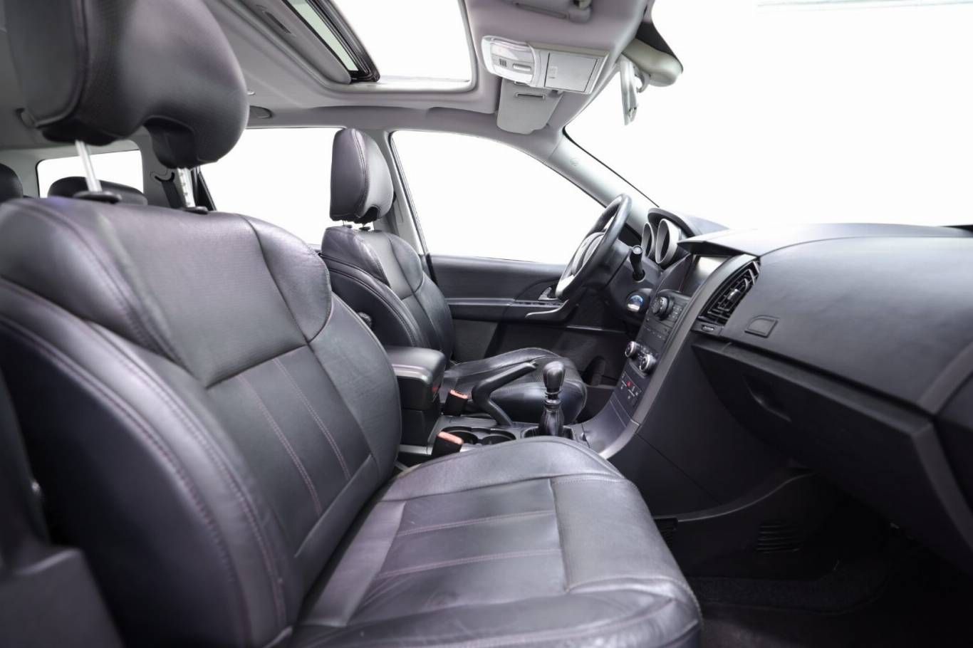 MAHINDRA XUV500 46