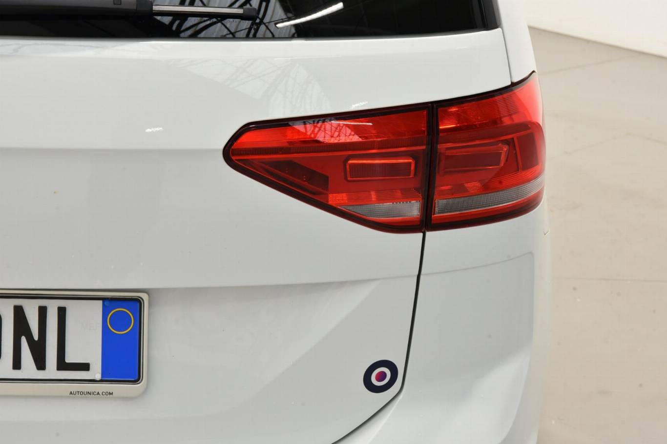 VOLKSWAGEN Touran 19