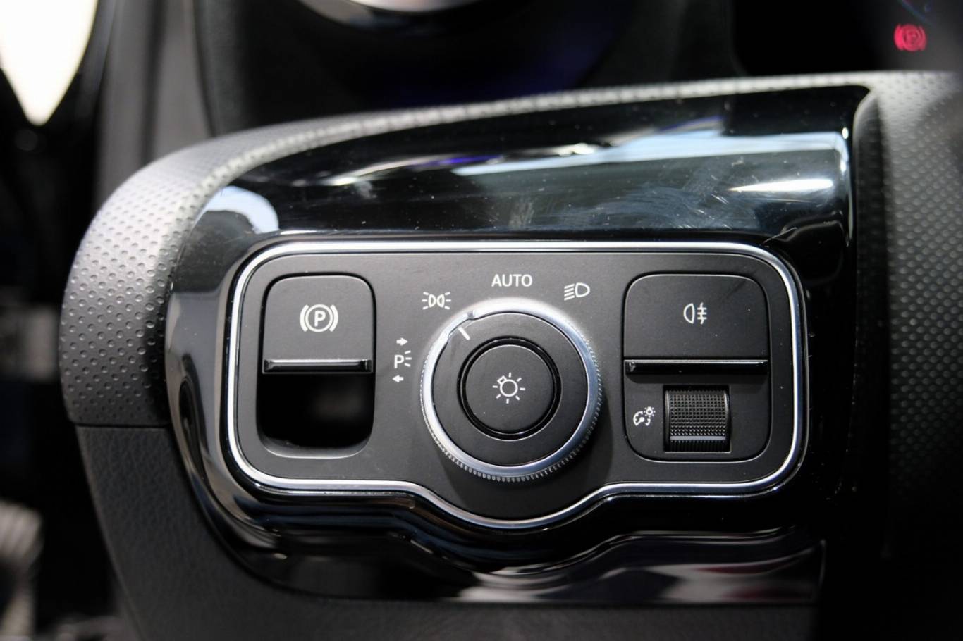 MERCEDES-BENZ A 200 27